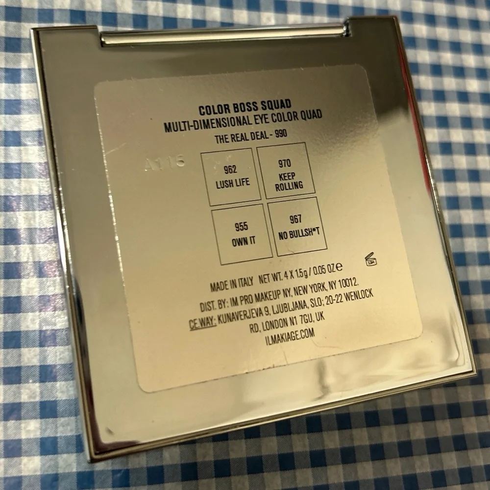 IL MAKIAGE Eyeshadow Palette - New with Box